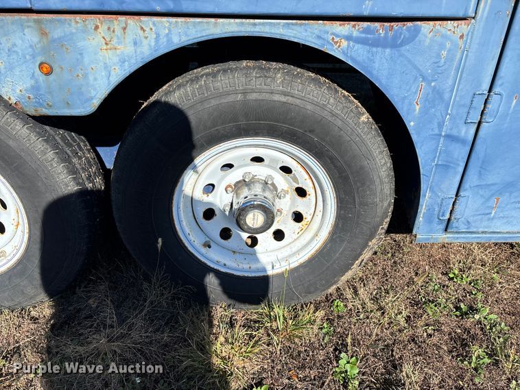 image for item ED2330 2013 Pro-Tainer recycle trailer