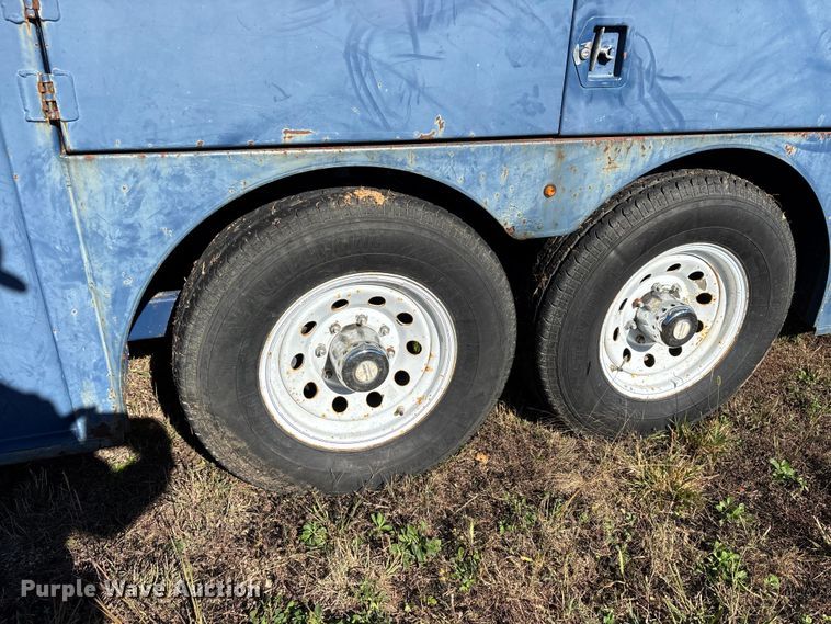 image for item ED2330 2013 Pro-Tainer recycle trailer