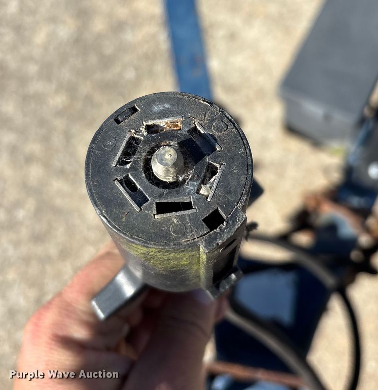 image for item ED2331 2013 Pro-Tainer recycle trailer