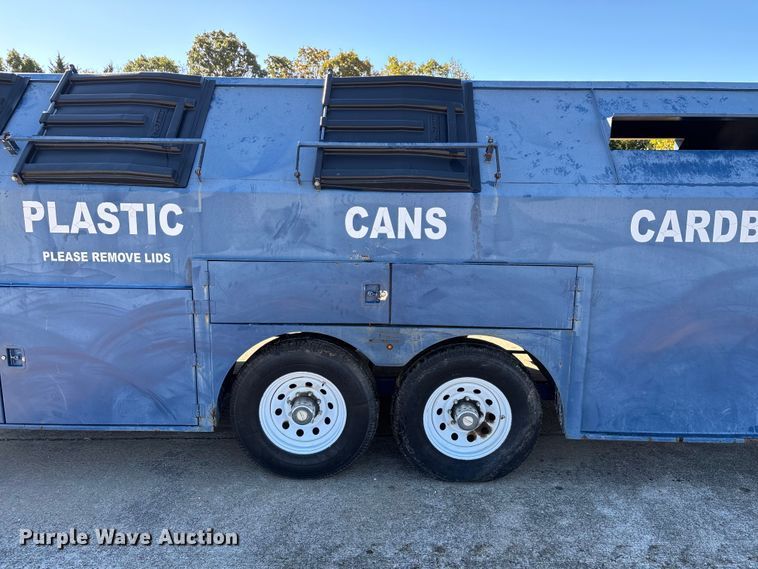 image for item ED2331 2013 Pro-Tainer recycle trailer