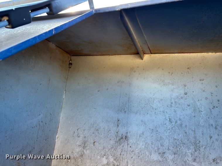 image for item ED2331 2013 Pro-Tainer recycle trailer