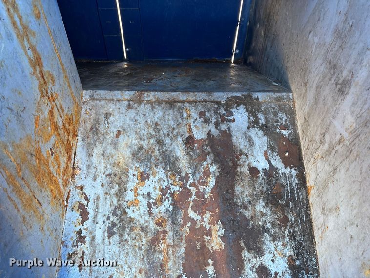 image for item ED2331 2013 Pro-Tainer recycle trailer