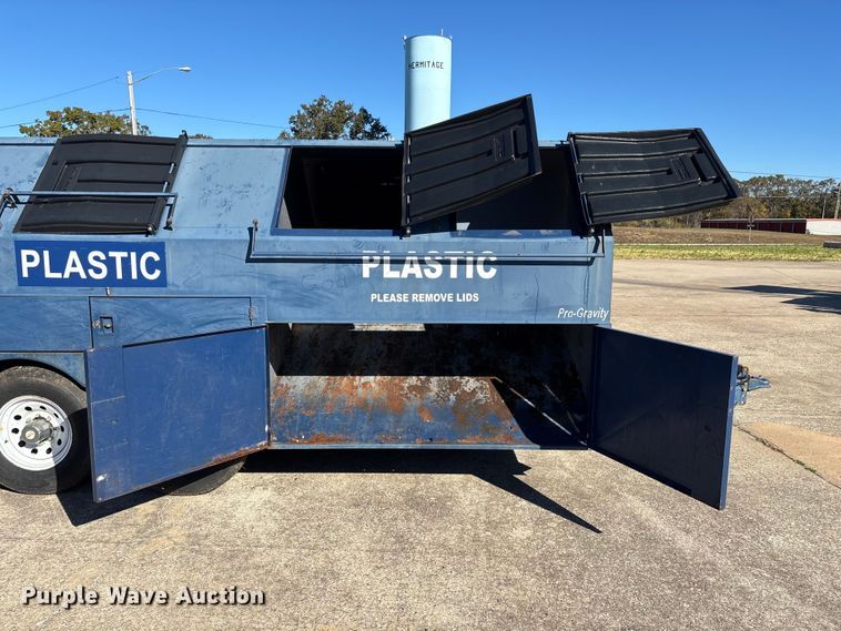 image for item ED2331 2013 Pro-Tainer recycle trailer