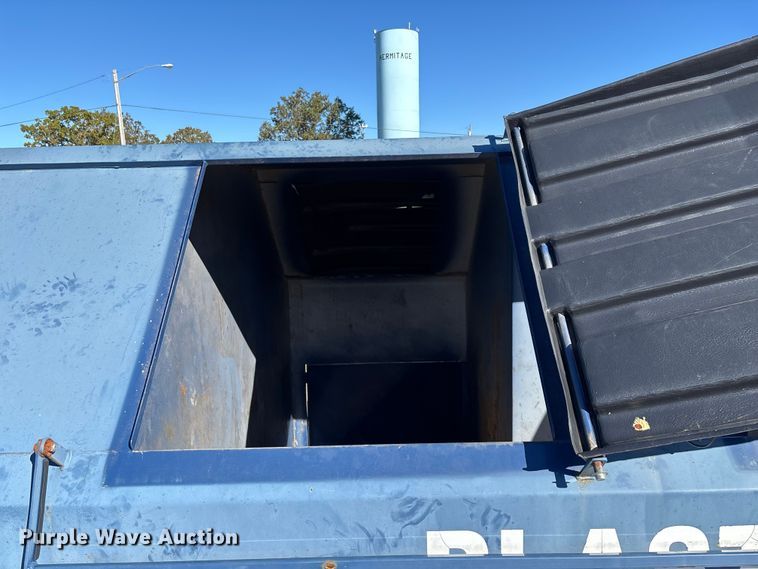 image for item ED2331 2013 Pro-Tainer recycle trailer