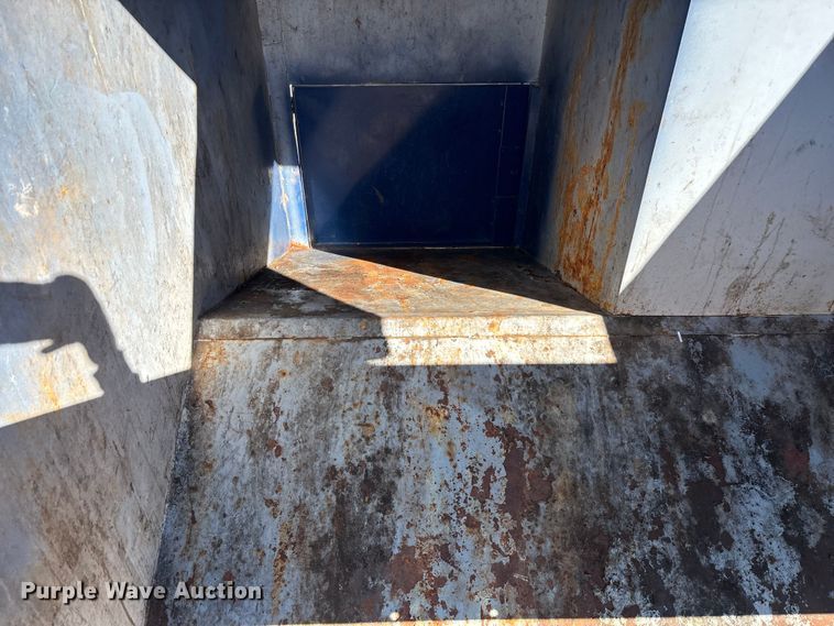 image for item ED2331 2013 Pro-Tainer recycle trailer