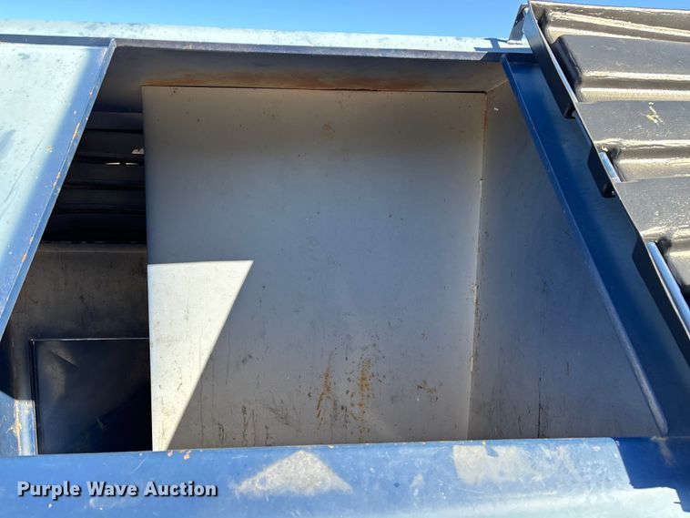 image for item ED2331 2013 Pro-Tainer recycle trailer