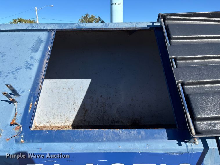 image for item ED2331 2013 Pro-Tainer recycle trailer