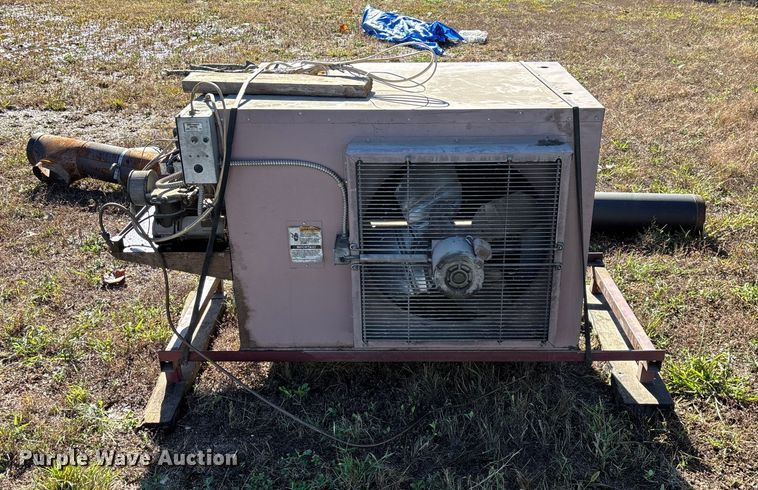 image for item ED2332 Reznor RA235 oil heater