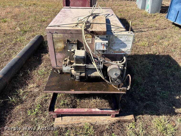 image for item ED2332 Reznor RA235 oil heater