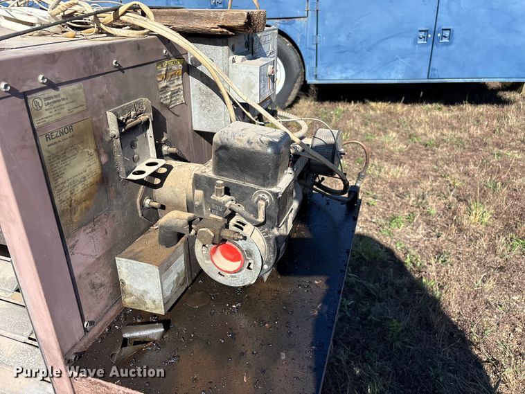 image for item ED2332 Reznor RA235 oil heater