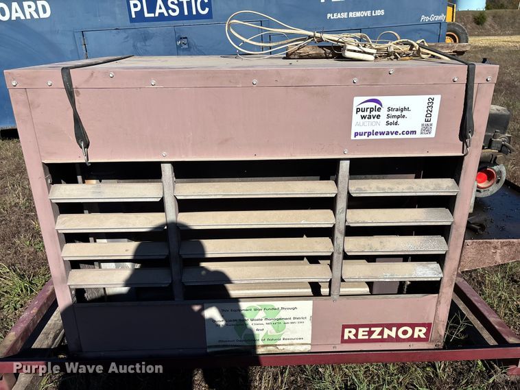 image for item ED2332 Reznor RA235 oil heater