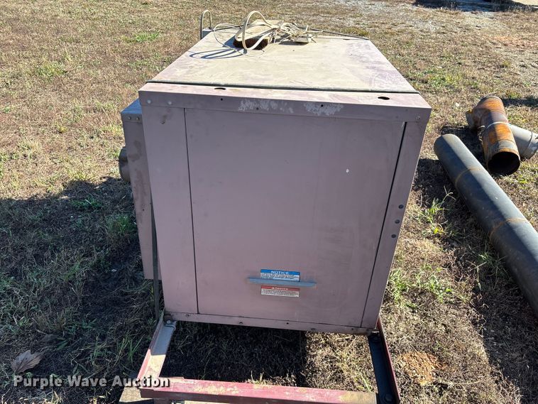 image for item ED2332 Reznor RA235 oil heater