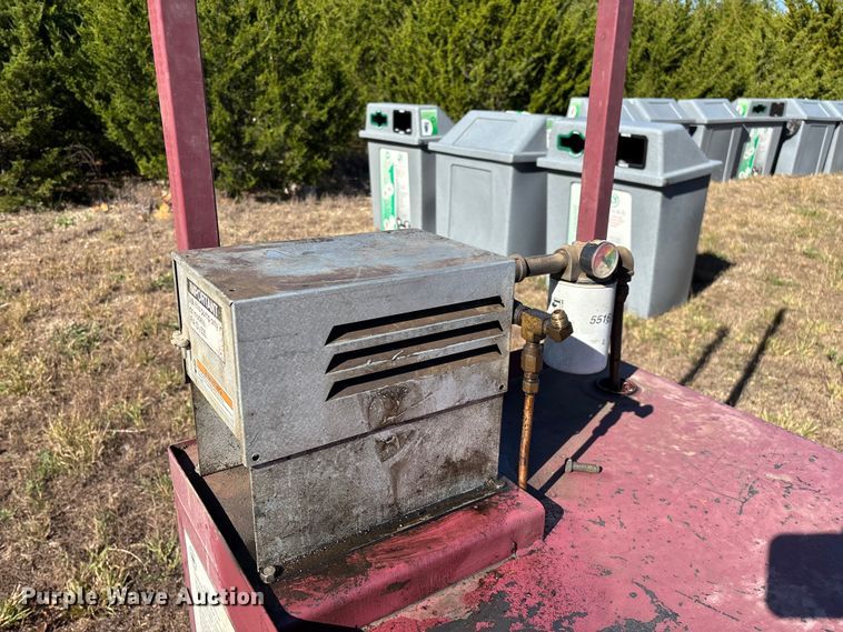 image for item ED2332 Reznor RA235 oil heater