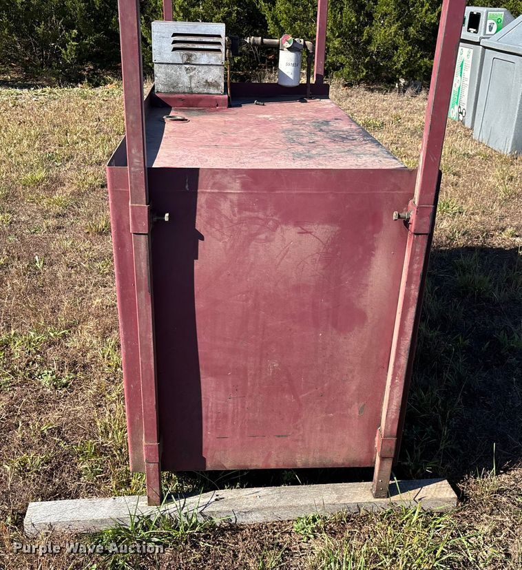 image for item ED2332 Reznor RA235 oil heater