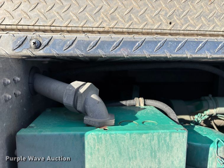 image for item ED2334 1993 Mack MR688P pumper fire truck