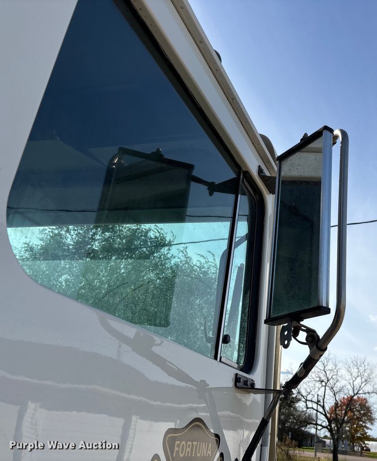 image for item ED2334 1993 Mack MR688P pumper fire truck