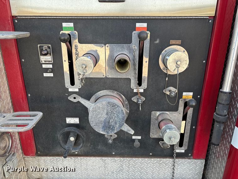 image for item ED2334 1993 Mack MR688P pumper fire truck