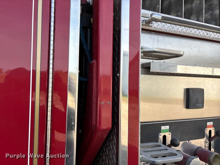 image for item ED2334 1993 Mack MR688P pumper fire truck