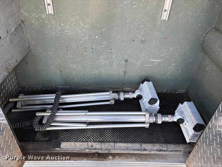 image for item ED2334 1993 Mack MR688P pumper fire truck