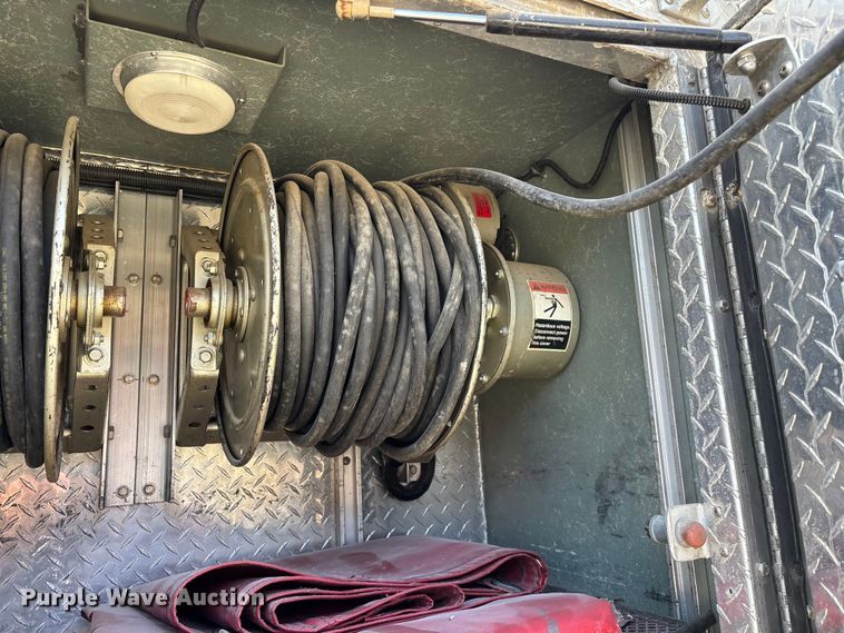 image for item ED2334 1993 Mack MR688P pumper fire truck