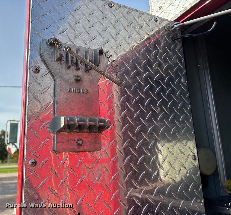 image for item ED2334 1993 Mack MR688P pumper fire truck