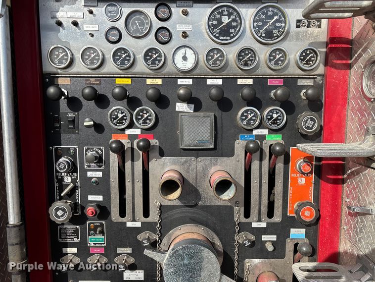 image for item ED2334 1993 Mack MR688P pumper fire truck