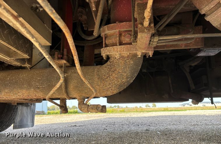 image for item ED2334 1993 Mack MR688P pumper fire truck