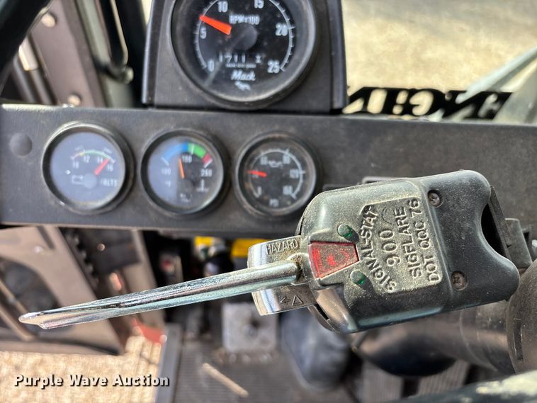 image for item ED2334 1993 Mack MR688P pumper fire truck