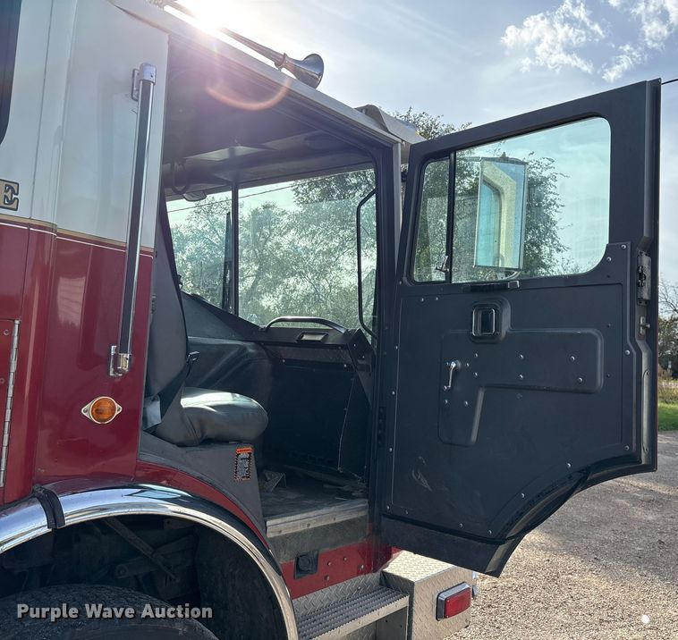 image for item ED2334 1993 Mack MR688P pumper fire truck