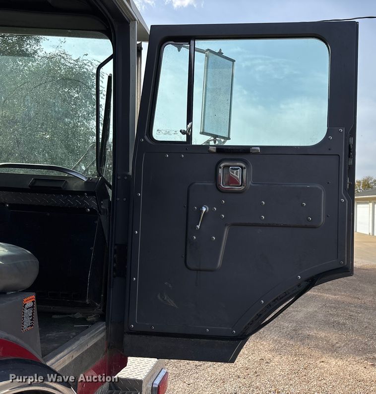 image for item ED2334 1993 Mack MR688P pumper fire truck