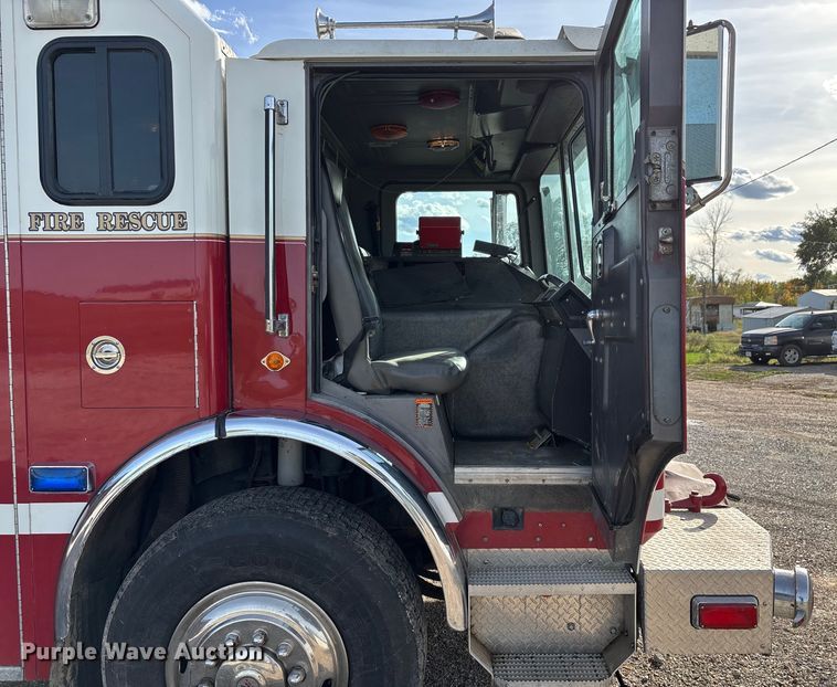 image for item ED2334 1993 Mack MR688P pumper fire truck