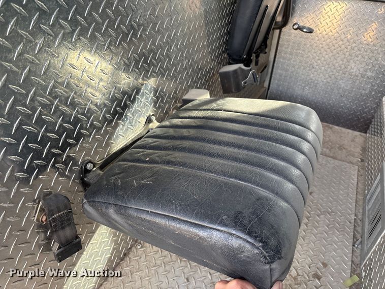 image for item ED2334 1993 Mack MR688P pumper fire truck