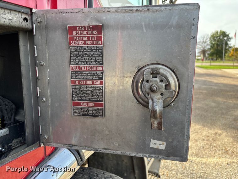 image for item ED2334 1993 Mack MR688P pumper fire truck