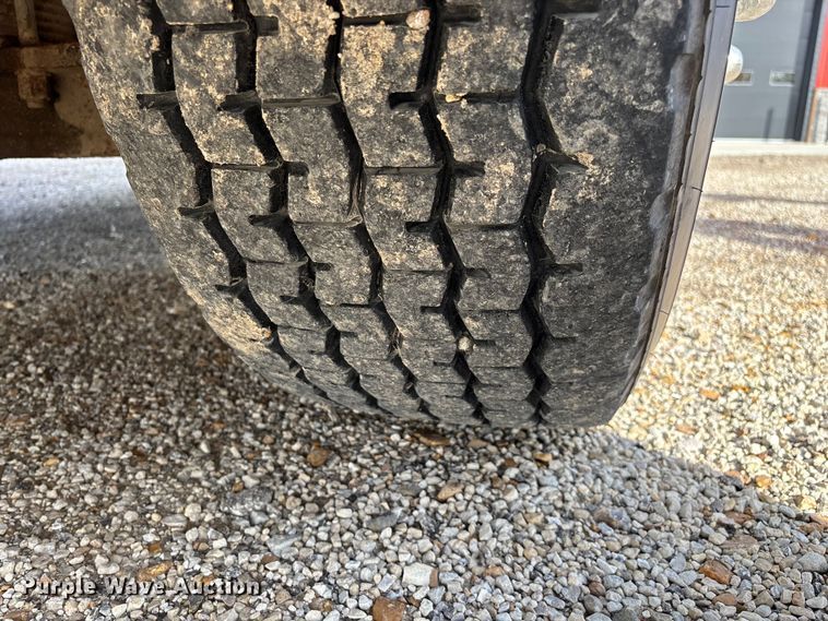 image for item ED2334 1993 Mack MR688P pumper fire truck