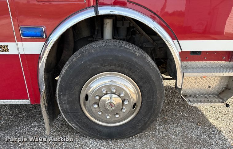 image for item ED2334 1993 Mack MR688P pumper fire truck