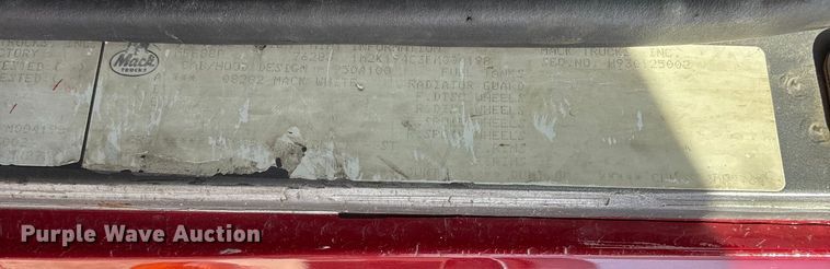 image for item ED2334 1993 Mack MR688P pumper fire truck