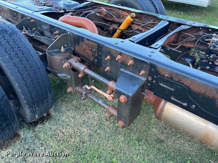 image for item ED2338 2013 RAM 4500 truck cab and chassis