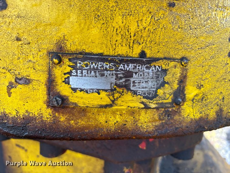 image for item EE4202 1984 GMC 7000 bucket truck