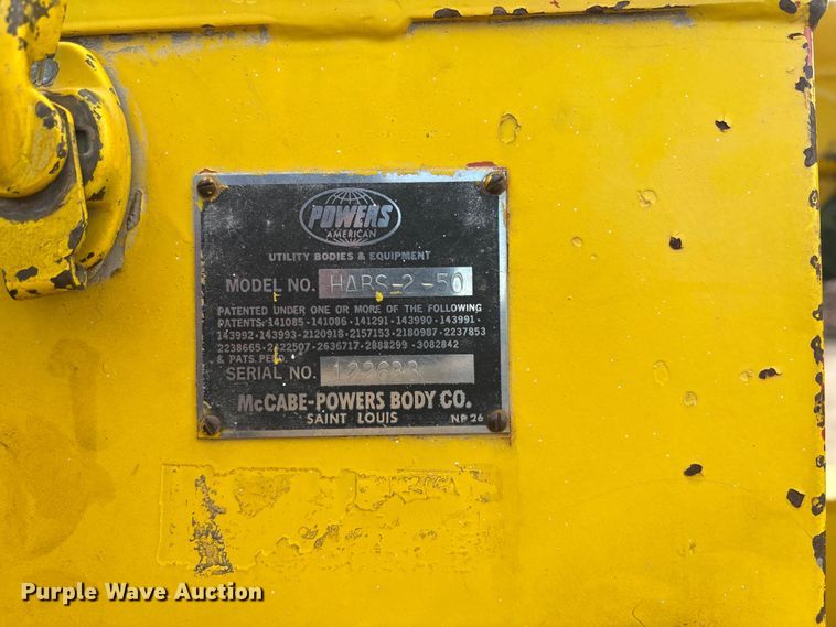 image for item EE4202 1984 GMC 7000 bucket truck