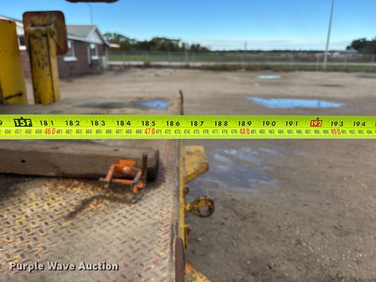 image for item EE4202 1984 GMC 7000 bucket truck