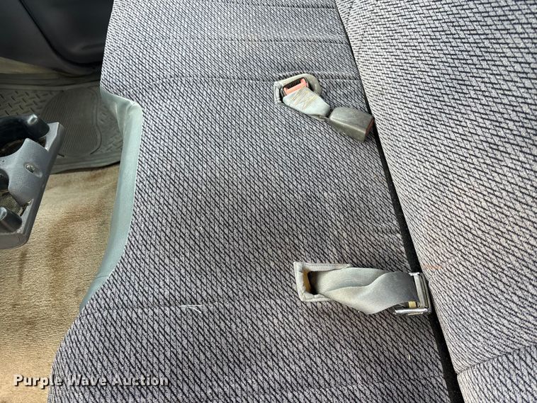 image for item EE4207 1998 Dodge Ram 1500 pickup truck