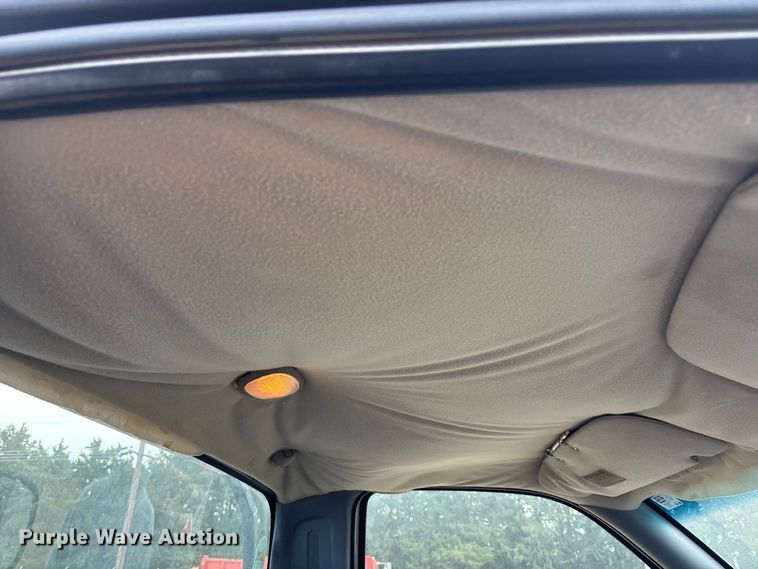 image for item EE4207 1998 Dodge Ram 1500 pickup truck