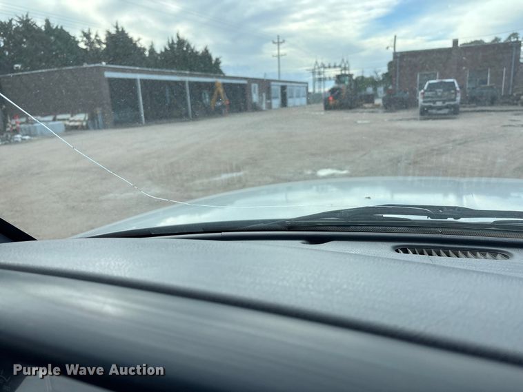 image for item EE4207 1998 Dodge Ram 1500 pickup truck