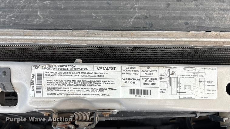 image for item EE4207 1998 Dodge Ram 1500 pickup truck