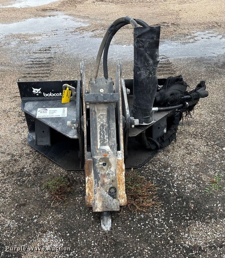 image for item EE4215 Bobcat skid steer breaker
