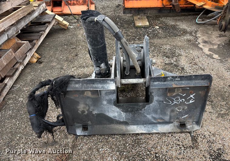 image for item EE4215 Bobcat skid steer breaker