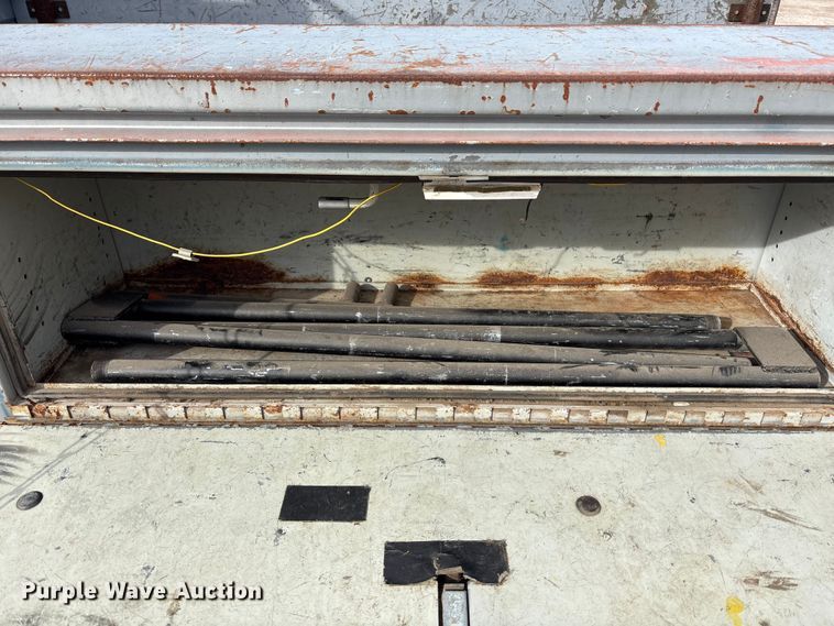 image for item EE4234 1989 GMC Sierra C1500 utility bed pickup truck