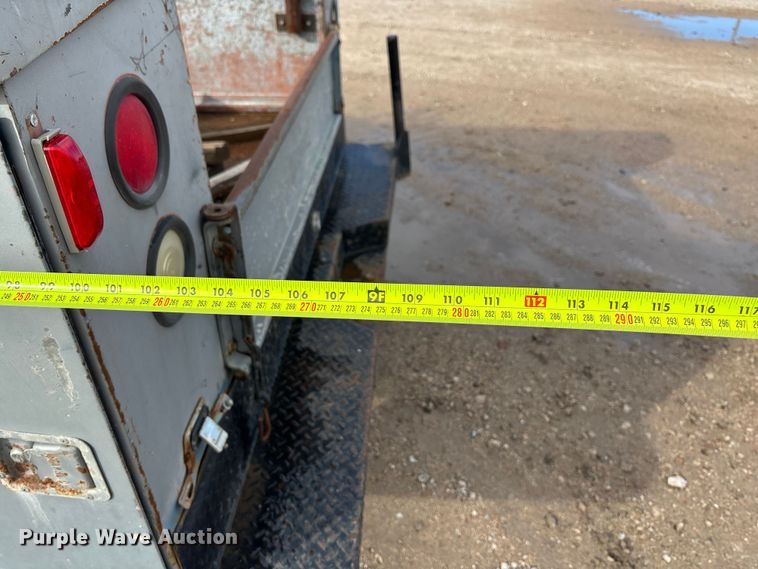 image for item EE4234 1989 GMC Sierra C1500 utility bed pickup truck