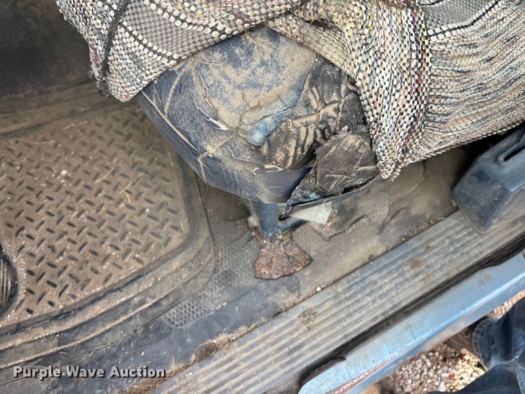 image for item EE4234 1989 GMC Sierra C1500 utility bed pickup truck