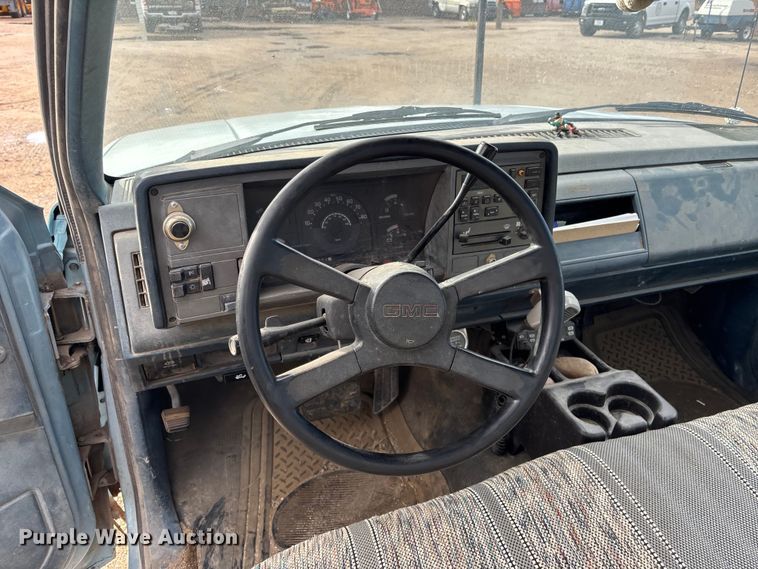 image for item EE4234 1989 GMC Sierra C1500 utility bed pickup truck